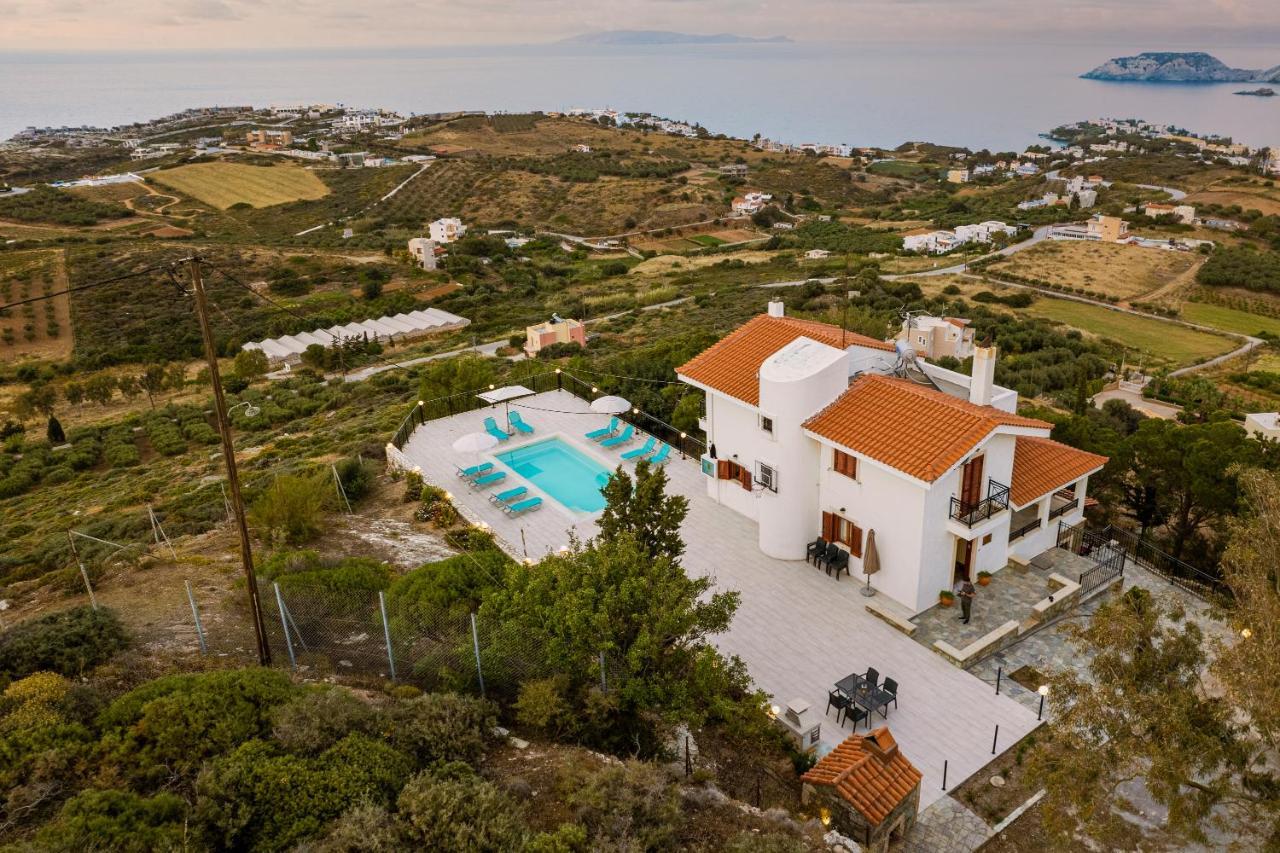 Villa Aura Pine Agia Pelagia  Extérieur photo